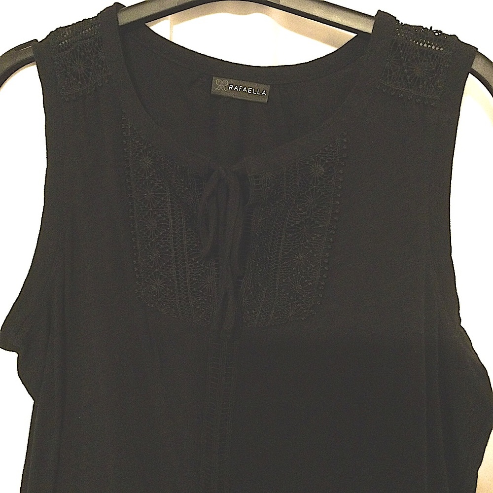 Rafaella XXL Black Lacy Top (566)